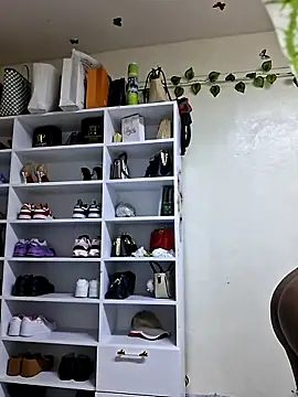 jeyberrie online show from April 2026 02:08:01 PM