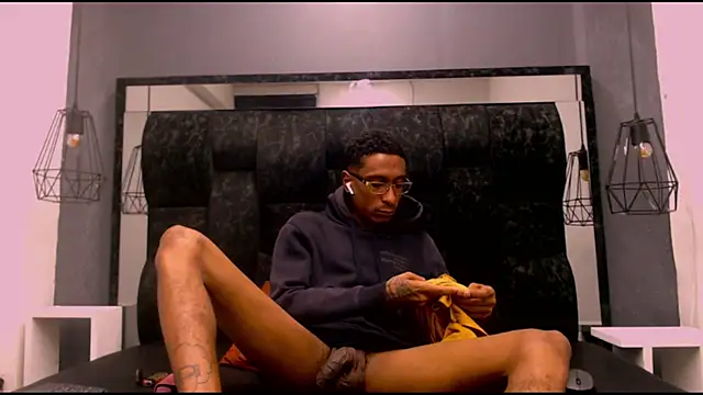 Jose Smoke online show from September 2025 03:05:01 PM