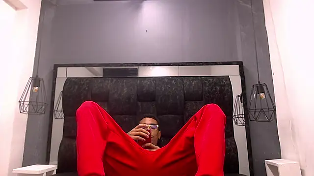 Jose Smoke online show from September 2025 03:57:01 AM