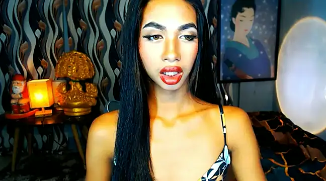 Snapshot of PrettyLatiina chatting on December 2024 05:29:02 AM PrettyLatiina online show from December 2024 05:29:02 AM