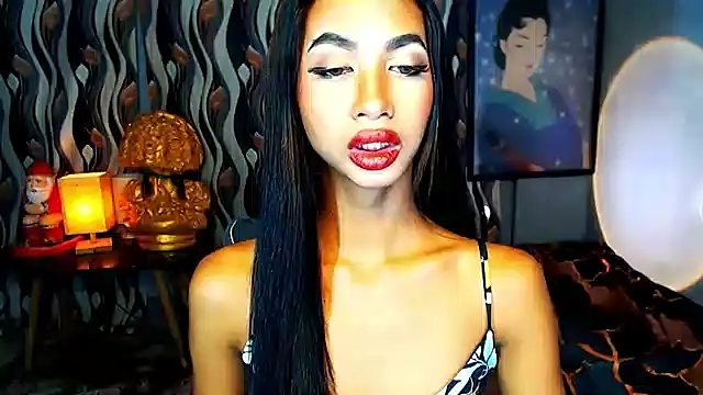 Snapshot of PrettyLatiina chatting on December 2024 07:19:02 PM PrettyLatiina online show from December 2024 07:19:02 PM