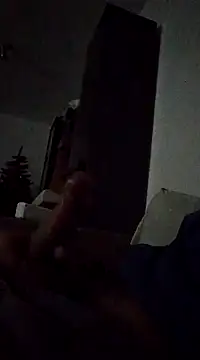 kevcore96 online show from December 2024 04:55:02 PM