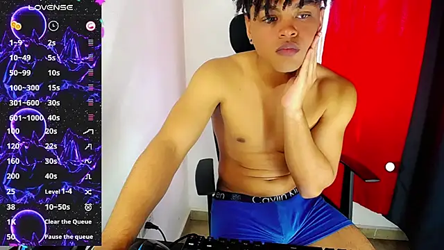 Snapshot of Ares_ttoter chatting on December 2024 01:17:01 PM Ares ttoter online show from December 2024 01:17:01 PM
