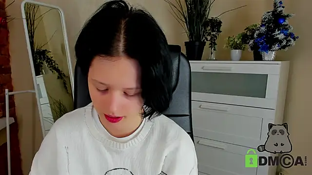 Alina Mills online show from January 2025 10:45:01 AM