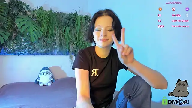 Alina Mills online show from January 2025 03:13:02 PM