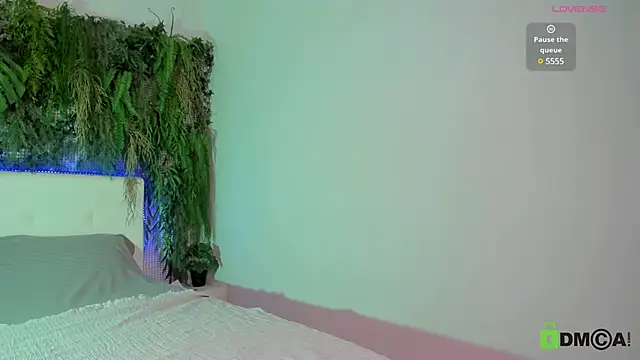 Alina Mills online show from February 2025 04:04:01 PM