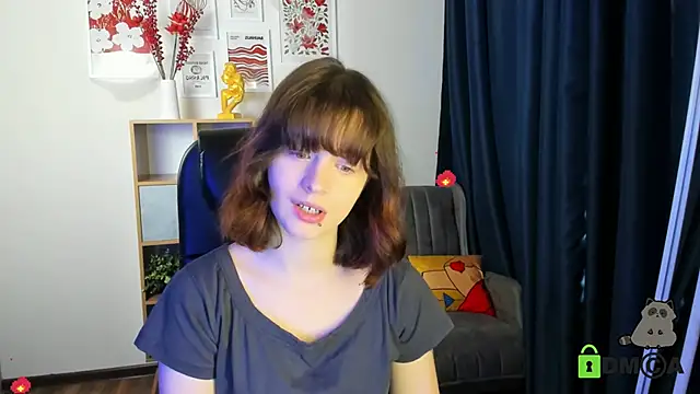 Alina Mills online show from October 2025 08:46:02 AM