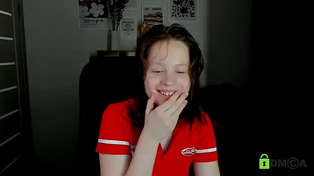 Alina Mills online show from December 2025 10:25:01 AM