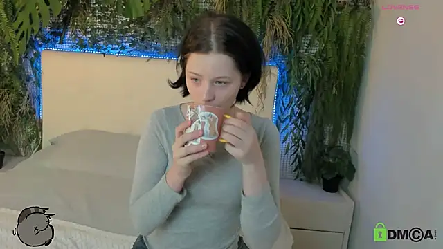 Alina Mills online show from March 2025 03:43:01 PM