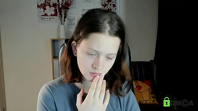 Alina Mills online show from December 2025 08:35:02 AM