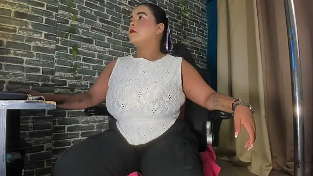 Snapshot of iam_samy_ chatting on November 2025 11:25:01 AM iam samy online show from November 2025 11:25:01 AM