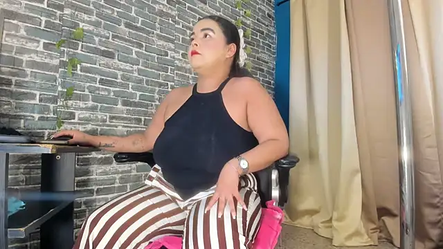 Snapshot of iam_samy_ chatting on November 2025 11:47:01 AM iam samy online show from November 2025 11:47:01 AM