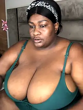 Snapshot of bustytitsxxx chatting on December 2024 05:21:01 AM bustytitsxxx online show from December 2024 05:21:01 AM