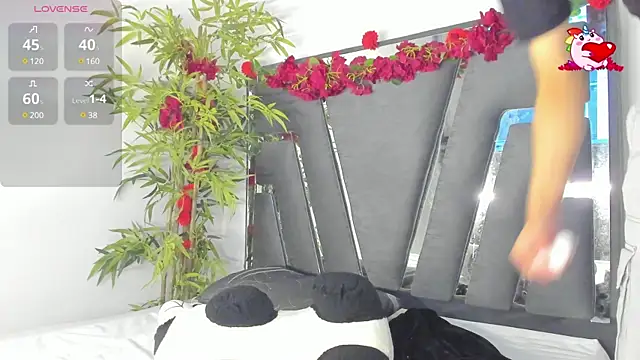 Snapshot of Black_Rose2 chatting on March 2025 11:47:02 AM Black Rose2 online show from March 2025 11:47:02 AM