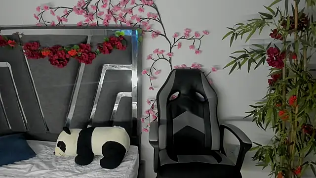 Snapshot of Black_Rose2 chatting on September 2025 11:36:01 AM Black Rose2 online show from September 2025 11:36:01 AM