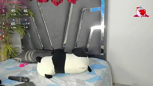 Snapshot of Black_Rose2 chatting on March 2025 11:40:01 AM Black Rose2 online show from March 2025 11:40:01 AM