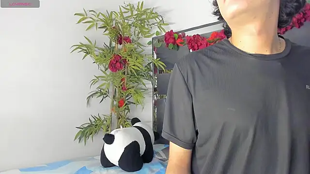 Snapshot of Black_Rose2 chatting on March 2025 11:39:02 AM Black Rose2 online show from March 2025 11:39:02 AM