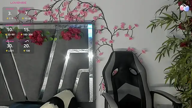 Black Rose2 online show from October 2025 11:33:01 AM