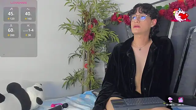 Snapshot of Black_Rose2 chatting on March 2025 05:48:02 PM Black Rose2 online show from March 2025 05:48:02 PM