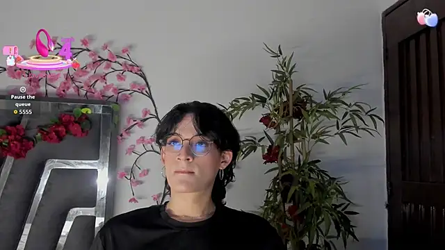 Snapshot of Black_Rose2 chatting on September 2025 12:12:01 PM Black Rose2 online show from September 2025 12:12:01 PM
