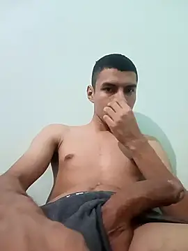 Snapshot of Rogersmit2 chatting on May 2026 01:20:01 AM Rogersmit2 online show from May 2026 01:20:01 AM