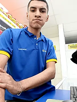 Rogersmit2 online show from April 2026 05:52:02 PM