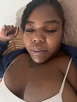 Snapshot of Goddess_Nafeesha chatting on November 2025 08:41:02 AM Goddess Nafeesha online show from November 2025 08:41:02 AM