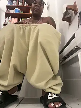 Goddess Nafeesha online show from February 2026 01:26:02 AM