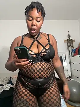 Snapshot of Goddess_Nafeesha chatting on November 2025 06:35:02 PM Goddess Nafeesha online show from November 2025 06:35:02 PM