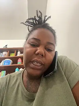 Snapshot of Goddess_Nafeesha chatting on November 2025 05:49:02 PM Goddess Nafeesha online show from November 2025 05:49:02 PM