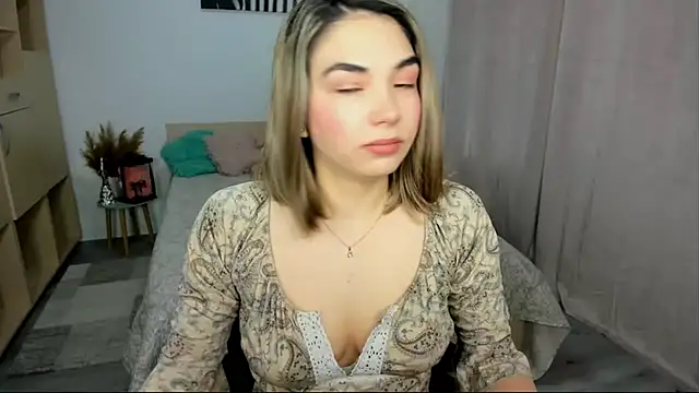 Alexa Dolly12 online show from February 2026 06:10:01 AM