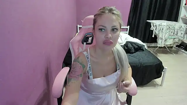 Snapshot of Lika8234 chatting on October 2025 07:02:02 PM Lika8234 online show from October 2025 07:02:02 PM