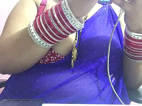 Snapshot of Desi_bhabhiii chatting on January 2025 06:04:01 AM Desi bhabhiii online show from January 2025 06:04:01 AM