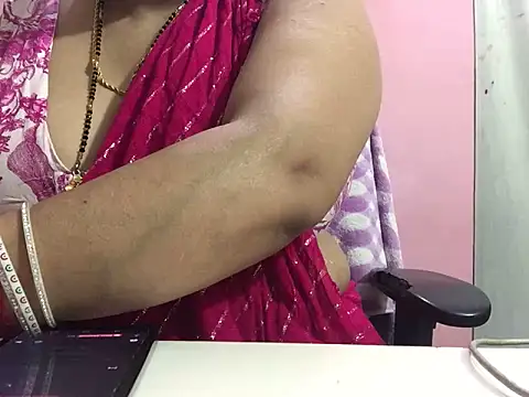 Snapshot of Desi_bhabhiii chatting on January 2025 05:55:01 AM Desi bhabhiii online show from January 2025 05:55:01 AM