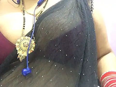 Snapshot of Desi_bhabhiii chatting on March 2025 08:35:01 AM Desi bhabhiii online show from March 2025 08:35:01 AM