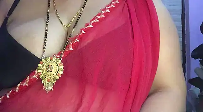 Snapshot of Desi_bhabhiii chatting on January 2025 09:18:02 AM Desi bhabhiii online show from January 2025 09:18:02 AM