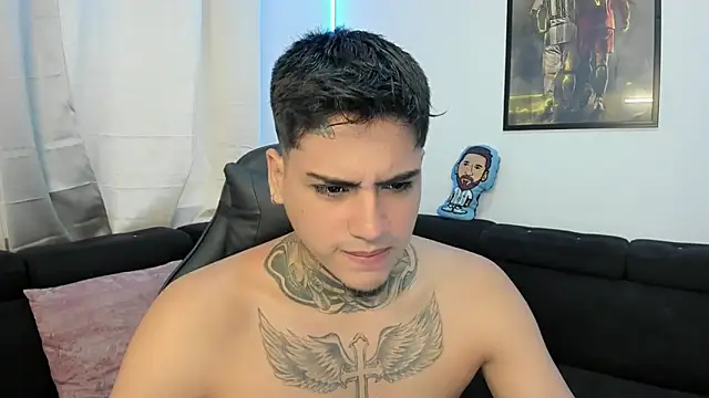 Snapshot of mad_maxxx2 chatting on February 2025 01:21:02 PM mad maxxx2 online show from February 2025 01:21:02 PM