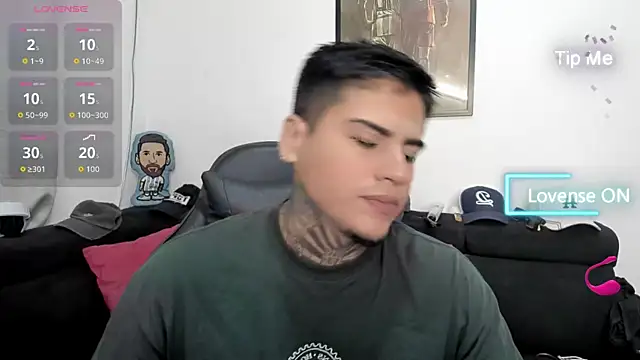 Snapshot of mad_maxxx2 chatting on November 2025 11:36:01 AM mad maxxx2 online show from November 2025 11:36:01 AM