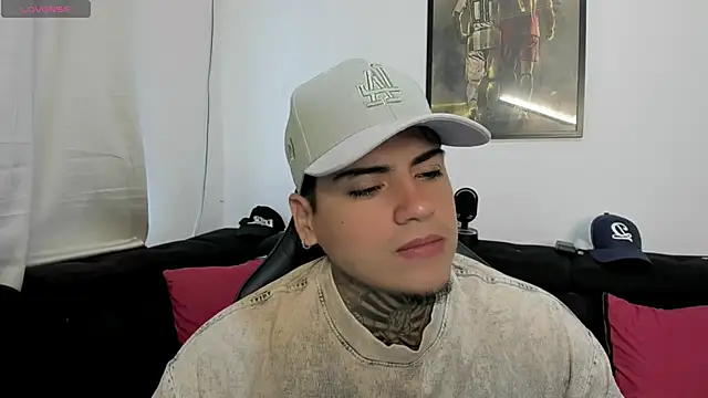 Snapshot of mad_maxxx2 chatting on October 2025 12:05:02 PM mad maxxx2 online show from October 2025 12:05:02 PM