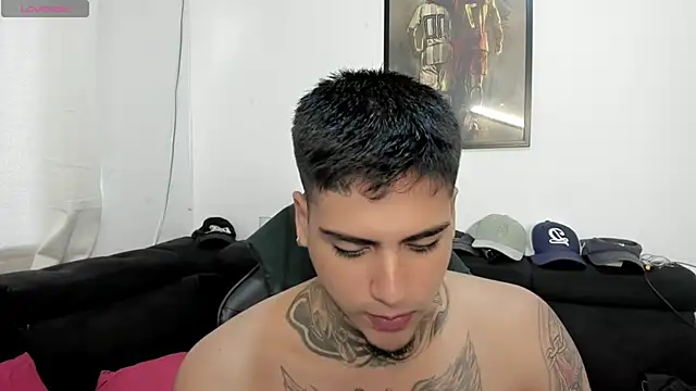 Snapshot of mad_maxxx2 chatting on November 2025 12:32:01 PM mad maxxx2 online show from November 2025 12:32:01 PM