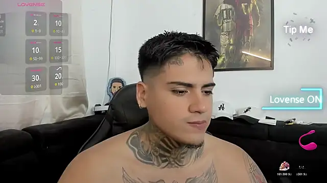 Snapshot of mad_maxxx2 chatting on November 2025 01:43:02 PM mad maxxx2 online show from November 2025 01:43:02 PM