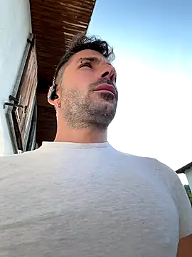 Snapshot of fisicato chatting on October 2025 02:40:01 PM fisicato online show from October 2025 02:40:01 PM