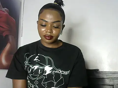 Snapshot of juicyblaqebony chatting on October 2025 10:39:01 AM juicyblaqebony online show from October 2025 10:39:01 AM