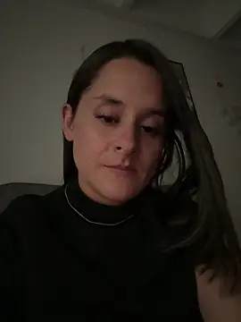 Alice milf  online show from May 2026 10:02:01 PM