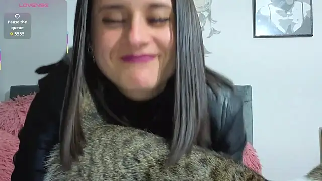 Snapshot of Alice_milf_ chatting on October 2025 03:16:02 PM Alice milf online show from October 2025 03:16:02 PM