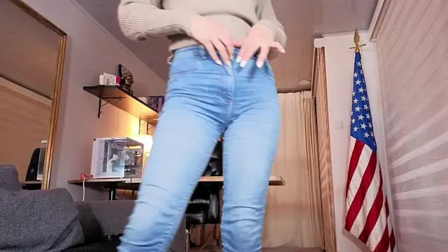 Snapshot of Alice_milf_ chatting on October 2025 09:10:01 AM Alice milf online show from October 2025 09:10:01 AM