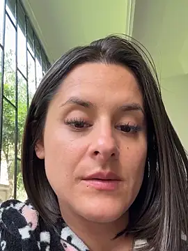 Snapshot of Alice_milf_ chatting on November 2025 02:50:02 PM Alice milf online show from November 2025 02:50:02 PM