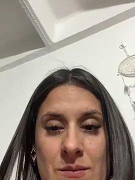 Alice milf  online show from October 2025 06:05:01 AM