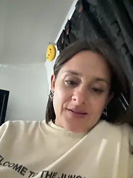 Snapshot of Alice_milf_ chatting on March 2026 11:33:01 PM Alice milf online show from March 2026 11:33:01 PM