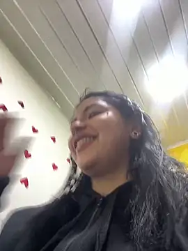  luna torres online show from March 2026 02:10:01 PM